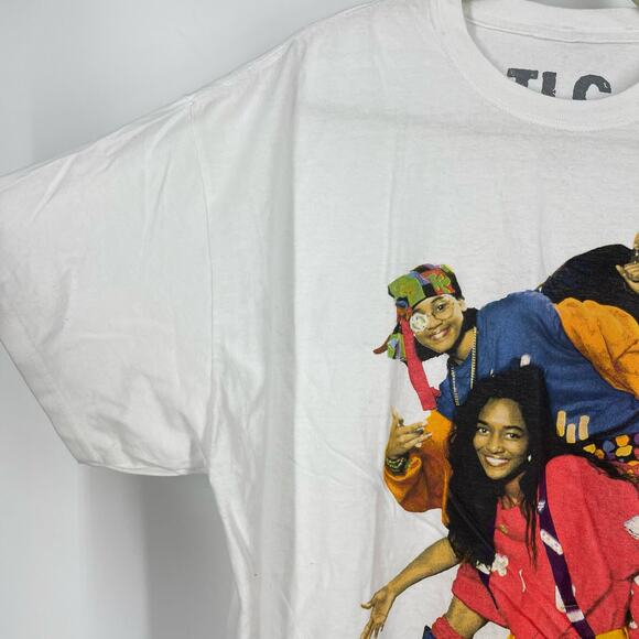 TLC Graphic Band Tee Short Sleeve T-Shirt Women's Size XL NWOT - Picture 3 of 7
